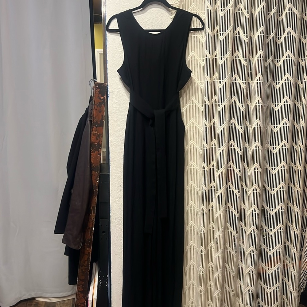 Halogen Criss Cross Black Sleeveless High Neck Jumpsuit Black‎ Size M